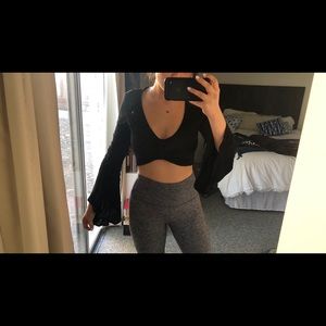 Black Floral Pattern Cropped/Flare sleeve top